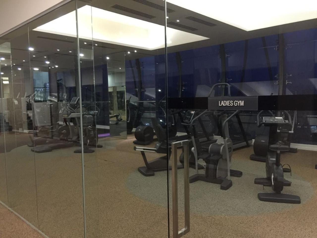 M City Center Jalan Ampang Lakeview Klcc Kl Tower Merdeka 118 Trx View Куала-Лумпур Экстерьер фото